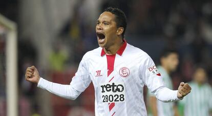 Bacca celebra el 1 a 0