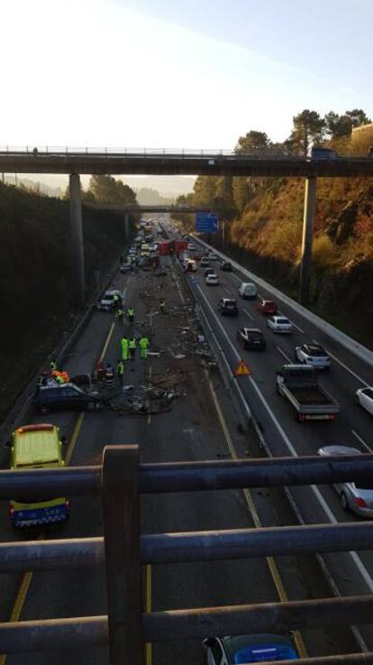 Accidente múltiple en la A-55 ocurrido esta semana.