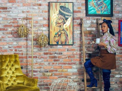 Keia McSwain, presidenta del Black Interior Designers Network (BIDN), en uno de los interiores diseñados por su estudio, Kimberly & Cameron. |