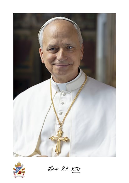 Retrato oficial del papa León XIV, en una imagen distribuida por el Vaticano.