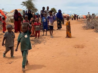 Niños en el campamento de desplazados de Ladan (Dollow, Somalia), este 1 de mayo.