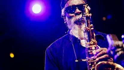 Pharoah Sanders, durante un concierto en Róterdam en 2018.