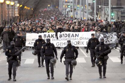 Manifestación ayer en Pamplona por las detenciones en la última operación contra Ekin y Askatasuna.