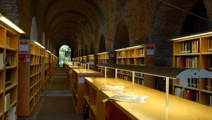 Depósito de las Aguas de la UPF que acoge la biblioteca.