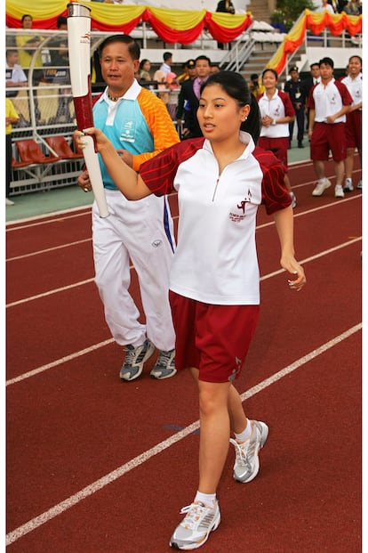 Antes de convertirse en una asidua a los front row, Sirivannavari respresentó a su país en la categoría de badminton en los Juegos del Este Asiático.