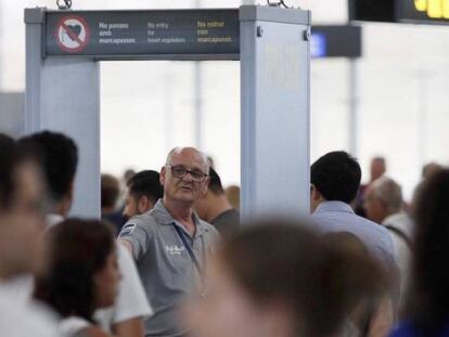 La Generalitat interviene para intentar evitar un caos el viernes en el aeropuerto de El Prat