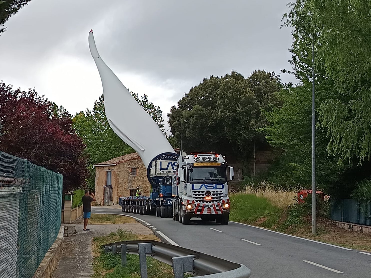 Euskadi apuesta por las energías renovables y reclama más redes