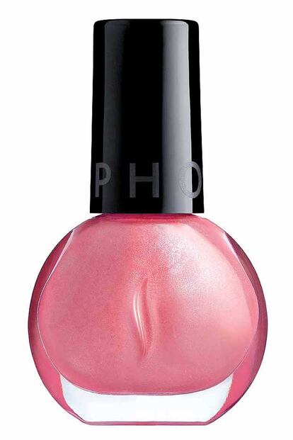 En esta primavera tan pastel no pueden faltar las uñas en esta gama de colores. Nos encanta esta laca llamada Baby Shower Afternoon de Sephora, en un delicado rosa nacarado. Cuesta 5 euros.