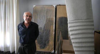 Joan Cardells, en su estudio, en una imagen de 2010.