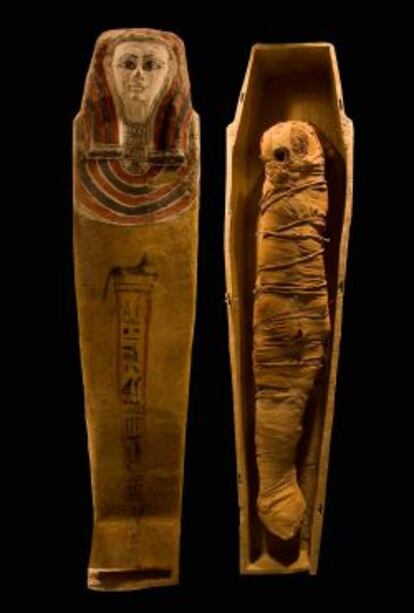 Momia egipcia, fechada entre los años 700 y 300 a. C.