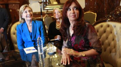 Hillary Clinton y Cristina Fernández, este lunes.