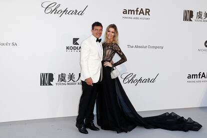 Antonio Banderas ha posado junto a su pareja, Nicole Kimpel. 