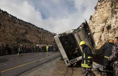 El autobús escolar accidentado, entre Jerusalén y Ramala.