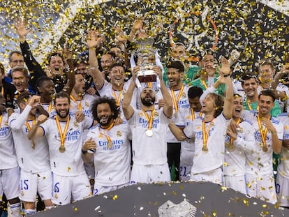 Los jugadores del Real Madrid celebran su victoria ante el Athletic en la final de la Supercopa de España. rfef