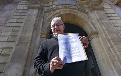 Joan Rib&oacute; a su entrada al Tribunal Superior de Justicia de Valencia.