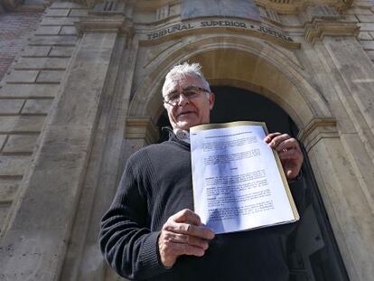 Joan Ribó a su entrada al Tribunal Superior de Justicia de Valencia.