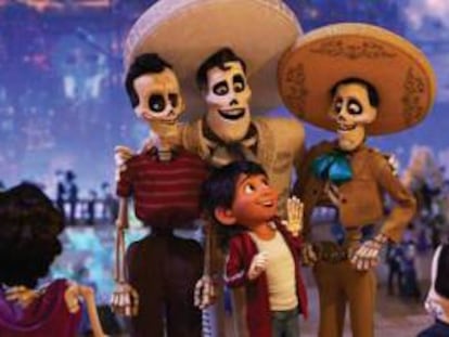 Miguel, el protagonista de 'Coco', en el mundo de los muertos. 