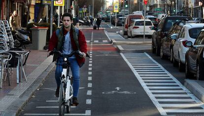 El carril bici de la calle de Santa Engracia de Madrid. 