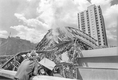 El conjunto Pino Suarez, después del sismo del 19 de septiembre de 1985, en Ciudad de México.