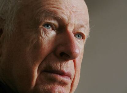 Peter Brook, en una fotografía de 2006.