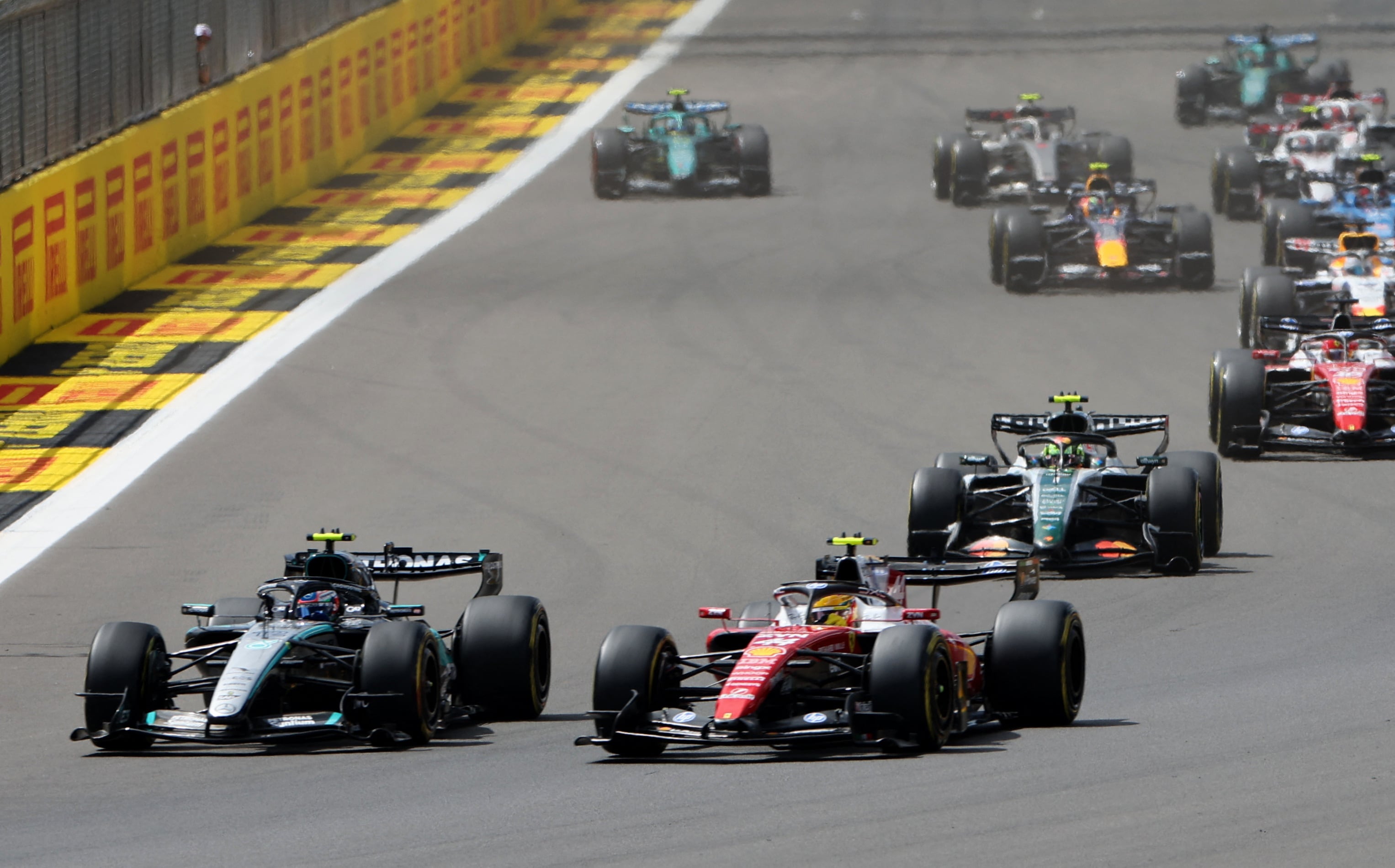 Antonelli recupera la 'pole' en el GP de Gran Bretaña; Hamilton, la calma
