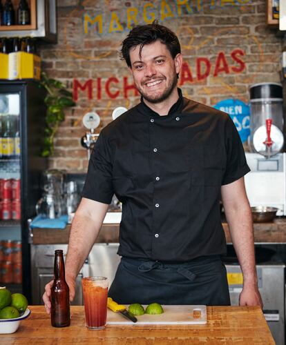 Antonio Luna, socio y gerente de las taquerías barcelonesas Taco Alto.