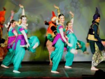 La asociación ÀMBIT de Valencia ha organizado un Festival de Danzas Orientales este sábado para recaudar fondos.