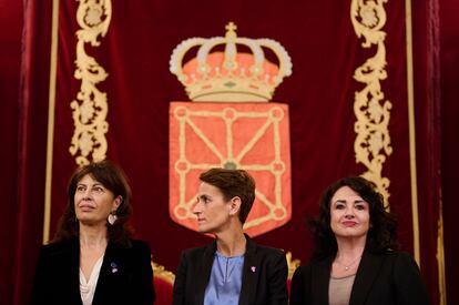 La Ministra de Igualdad, Ana Redondo, la presidenta de Navarra, María Chivite, y la comisaria europea de Igualdad, Helena Dalli, en el Palacio de Navarra durante la reunión informal de ministros y ministras de Igualdad de la Unión Europea en el marco del semestre de la Presidencia española.