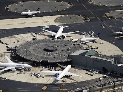 Aviones de United Continental en el aeropuerto de New Jersey