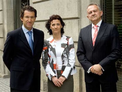 Alberto Núñez Feijoo, del PP, a la izquierda; Ánxela Bugallo, del BNG, y José Luis Méndez Romeu, del PSdeG.