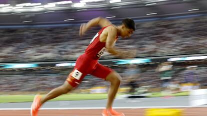 Mohamed Attaoui, en la serie de 800m del Mundial de Budapest.