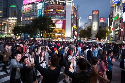 Un selfi en el cruce de Shibuya le dice al mundo, vía Instagram, que uno se encuentra en Turismo de Tokio 