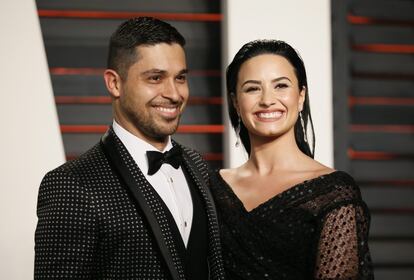 Después de seis años, Demi Lovato (23 años) y Wilmer Valderrama (36) publicaron juntos un comunicado en Instagram anunciado su ruptura. "Después de seis estupendos y maravillosos años juntos, hemos decidido terminar nuestra relación", dijeron. Reconocieron que había sido una decisión "increíblemente difícil", pero que se habían dado cuenta de que lo mejor para ambos era ser amigos.