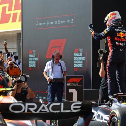 Formula One F1 - Hungarian Grand Prix - Hungaroring, Budapest, Hungary - July 23, 2023 Red Bull's Max Verstappen celebrates after winning the Hungarian Grand Prix REUTERS/Bernadett Szabo