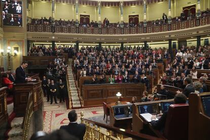 El presidente del Gobierno en funciones, Pedro Sánchez, este sábado durante su intervención en la primera jornada de su investidura como presidente del Gobierno.
