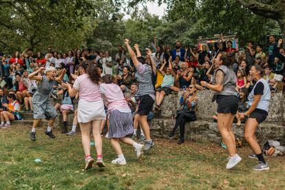 Juegos tradicionales este viernes en el arranque del festival.