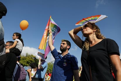 Varias personas participan en la Marcha del Orgullo LGTB en Jerusalén (Israel)