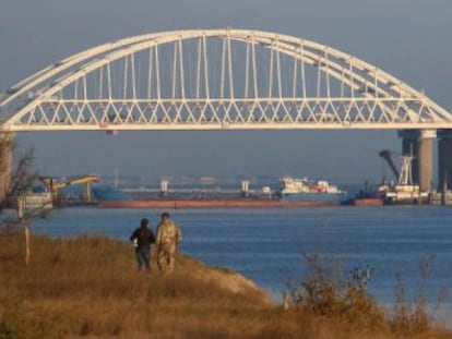 Kiev acusa a Moscú de haber capturado este domingo tres barcos y causado dos heridos frente a Crimea, anexionada en 2014 por el Kremlin