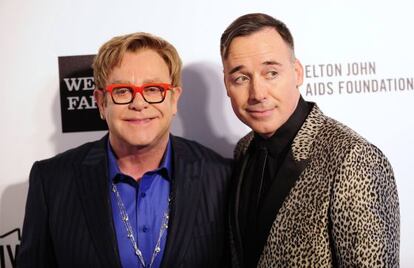 El cantante Elton John y su marido, David Furnish.