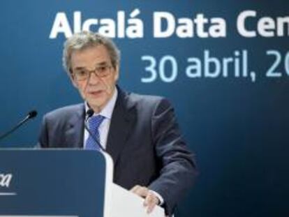 El presidente de Telefónica, César Alierta, interviene durante la inauguración del Data Center de Telefónica, el mayor centro de datos certificado TIER IV del mundo.