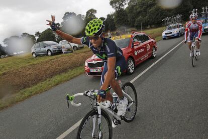 Amador pide la asistencia de su equipo.