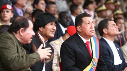 De izquierda a derecha, Daniel Ortega, Evo Morales, Hugo Chávez y Rafael Correa en una cumbre del ALBA, en 2009 en Venezuela.