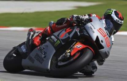 Lorenzo, durante el test en Sepang.