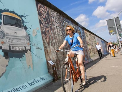 Tramo del muro de Berlín a la altura de Friedrichshain.