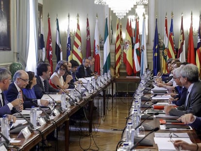 Reuni&oacute;n del comit&eacute; preparatorio, de impulso y de seguimiento de la Conferencia de Presidentes el mes pasado en Madrid. 