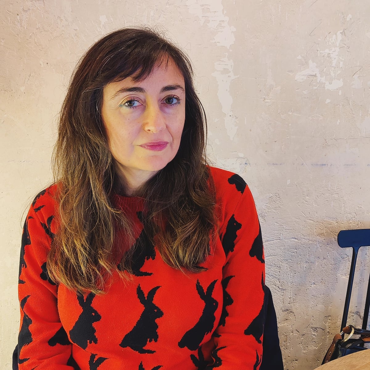 ‘La sangre está cayendo al patio’: la escritora Elvira Navarro no está para bromas