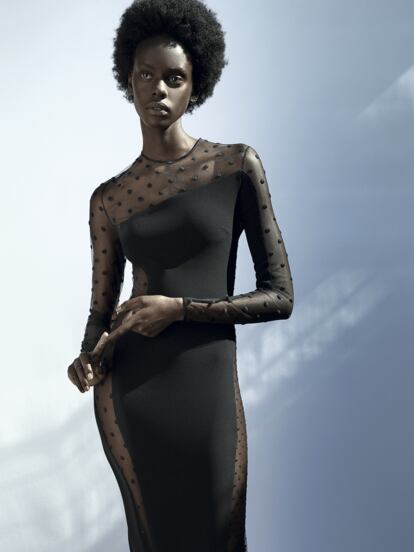 El icónico vestido Ariella, creado en 2011, representa la letra T de Timeless (atemporal).