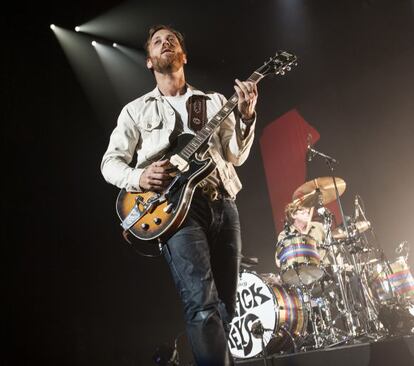 Dan Auerbach y Patrick Carney, The Black Keys, en el NIA Arena de  Birmingham, Reino Unido, el 9 de diciembre