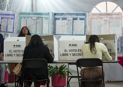 Un simulacro de votación previo a la elección del Poder Judicial del próximo 1 de junio en Estado de México, 20 de mayo de 2025.