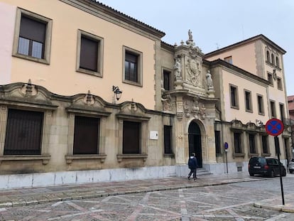 Fachada de la Audiencia Provincial de León, en una imagen de archivo.